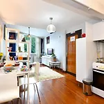 The Maiden Tower From Your Bedroom Romantic View, In Taksim Square Апартаменты Стамбул
