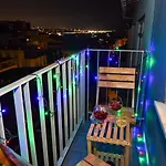 The Maiden Tower From Your Bedroom Romantic View, In Taksim Square Daire