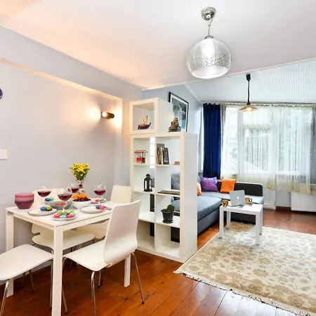 Apartment The Maiden Tower From Your Bedroom Romantic View, In Taksim Square