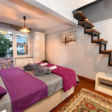Apartment The Maiden Tower From Your Bedroom Romantic View, In Taksim Square Istanbul