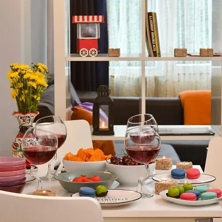 The Maiden Tower From Your Bedroom Romantic View, In Taksim Square Apartamento Estambul