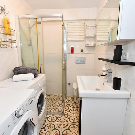 The Maiden Tower From Your Bedroom Romantic View, In Taksim Square *