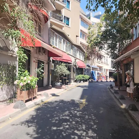 The Maiden Tower From Your Bedroom Romantic View, In Taksim Square Appartement *