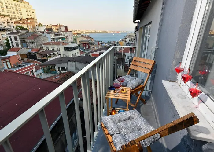 The Maiden Tower From Your Bedroom Romantic View, In Taksim Square * İstanbul
