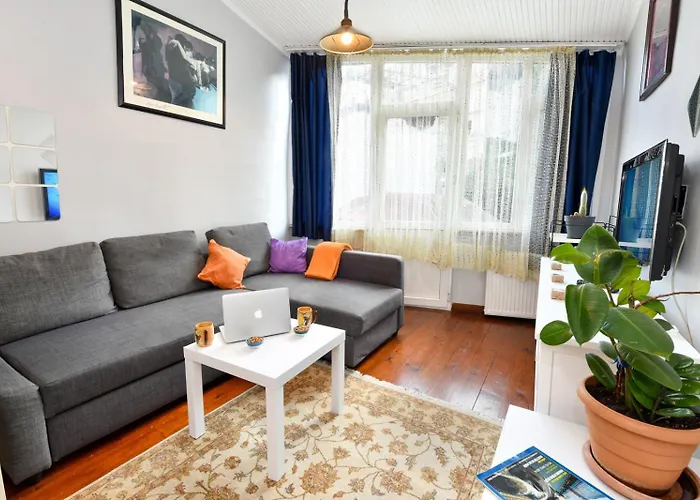 The Maiden Tower From Your Bedroom Romantic View, In Taksim Square Daire İstanbul