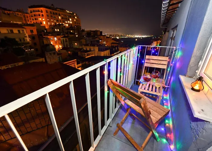 Daire The Maiden Tower From Your Bedroom Romantic View, In Taksim Square *
