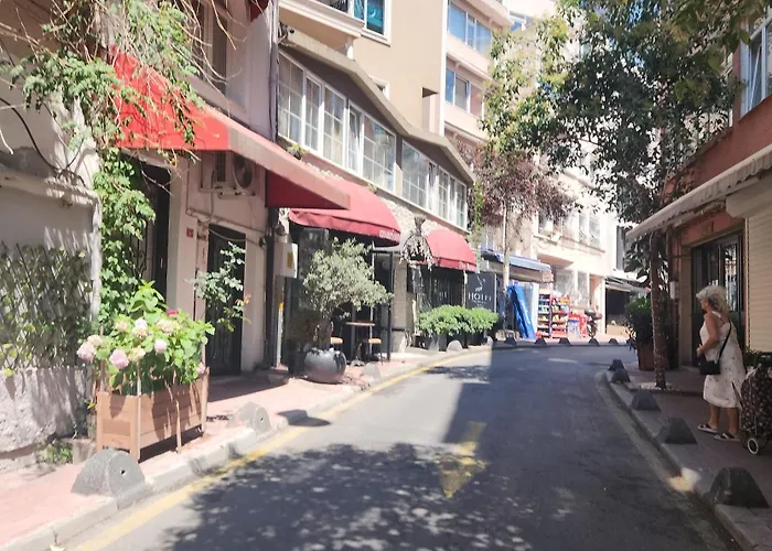 The Maiden Tower From Your Bedroom Romantic View, In Taksim Square Daire *